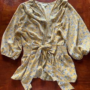 EUC Max Studio Top - Yellow Floral - Size 2X